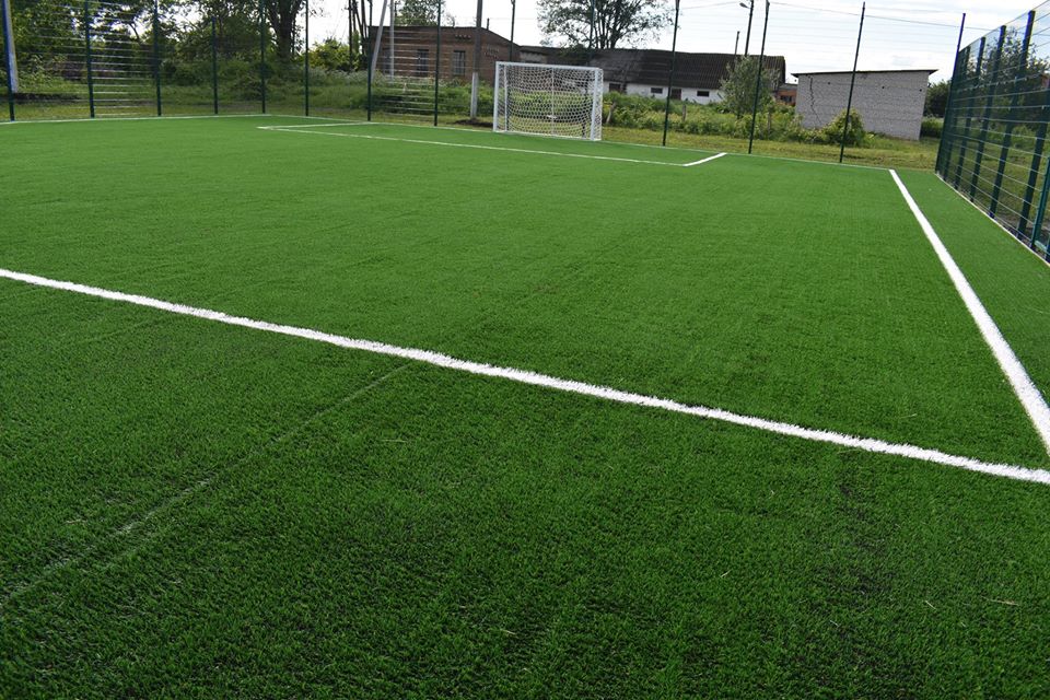 Відкриття футбольного поля в Згурівці. Фото