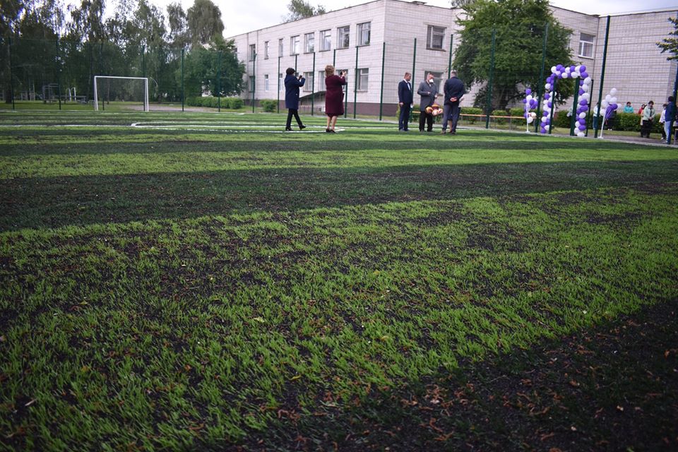Відкриття футбольних поля в Новій Олександрівці. Фото