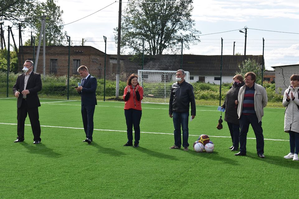 Відкриття футбольного поля в Згурівці. Фото