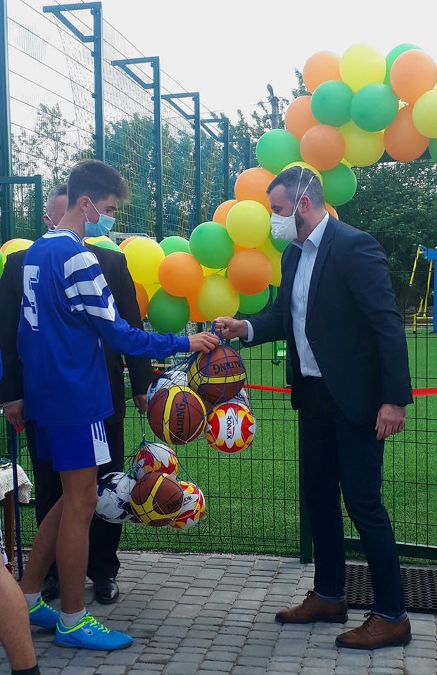 Відкриття спортивних майданчиків в с. Стайки. Фото