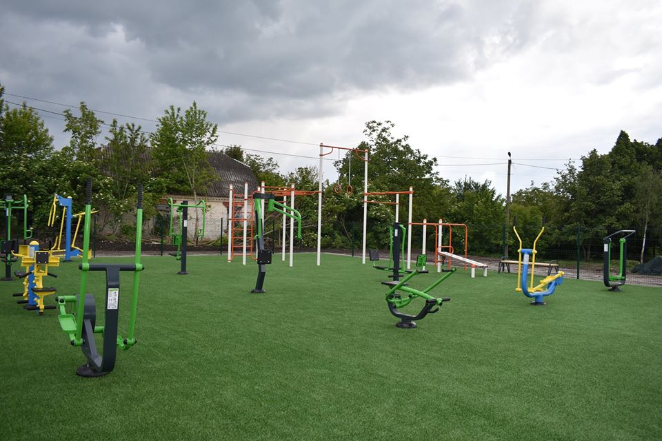 Відкриття спортивних майданчиків в с. Стайки. Фото