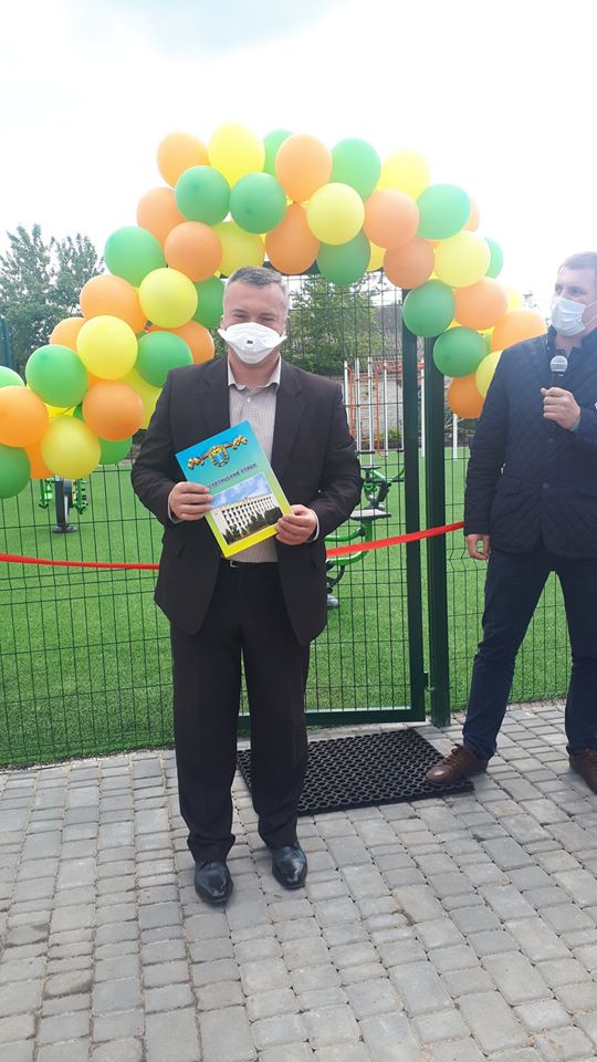 Відкриття спортивних майданчиків в с. Стайки. Фото