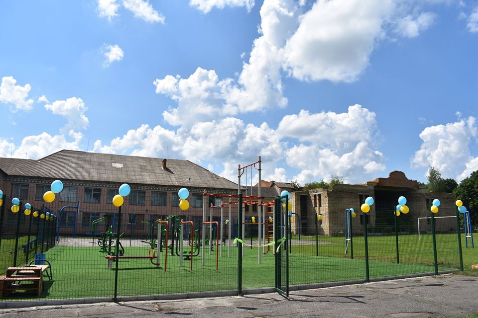 Відкриття воркаут-майданчика в Красилівці. Фото