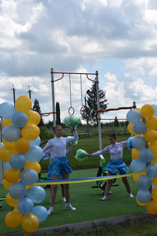 Відкриття воркаут-майданчика в Іванівці. Фото