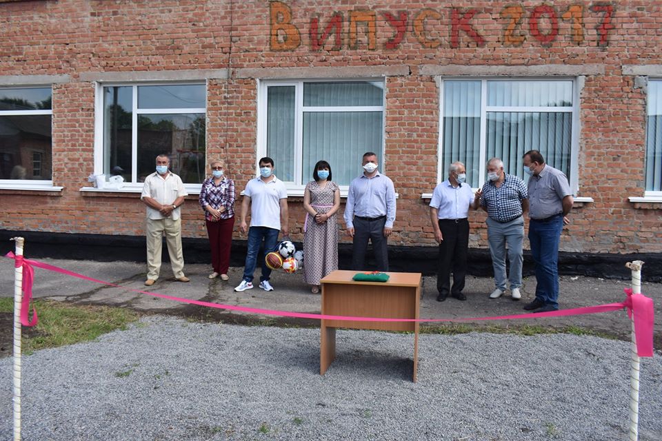 Відкриття воркаут-майданчика в Озерній. Фото