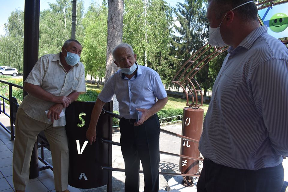 Школа, Озерна. Фото