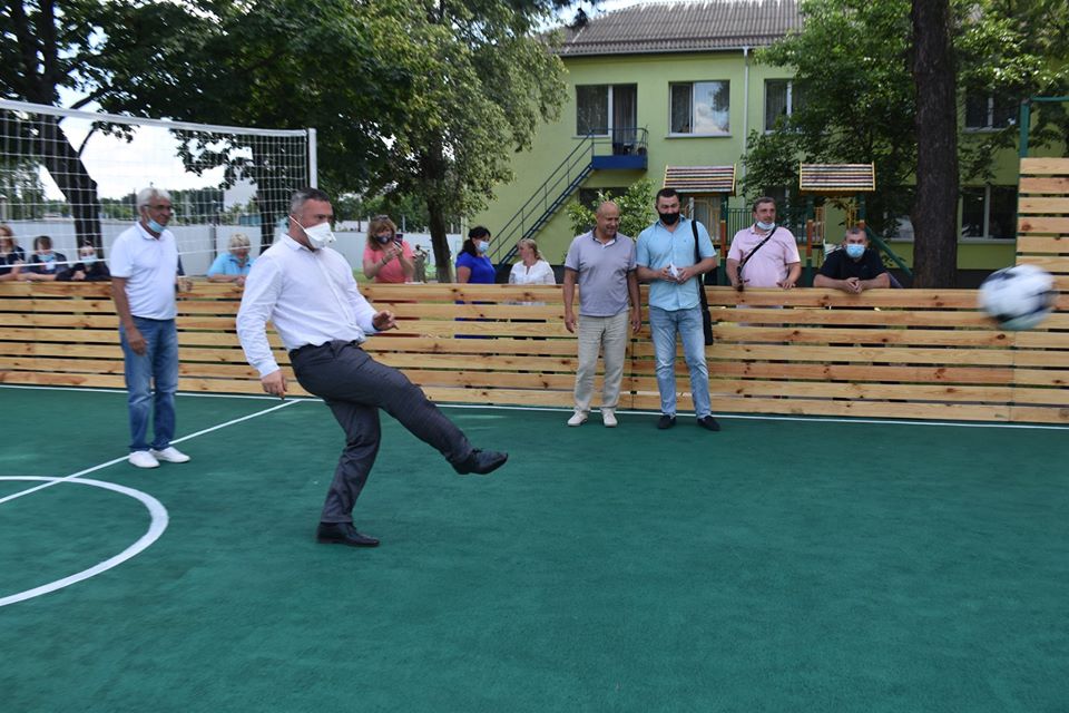 Відкриття майданчика для воркаут у Пролісках. Фото