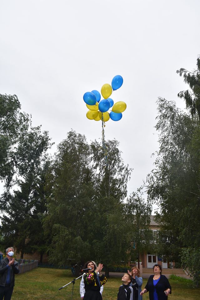 Відкриття воркаут-майданчика у Волошинівці. Фото