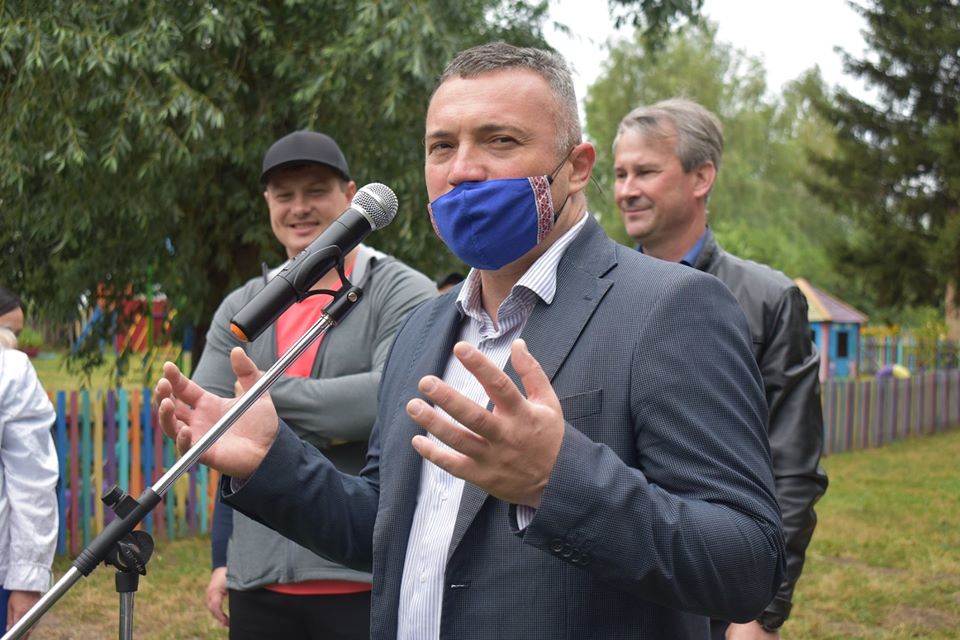 Відкриття воркаут-майданчика у Волошинівці. Фото