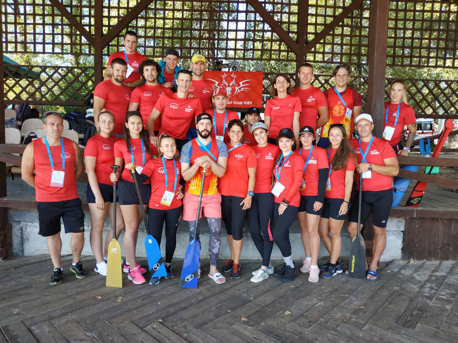 Команда Київщини, веслування на човнах "Дракон". Фото