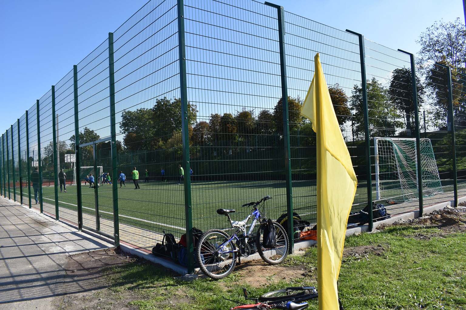 Стадіон в Тетієві за програмою Велике будівництво. Фото