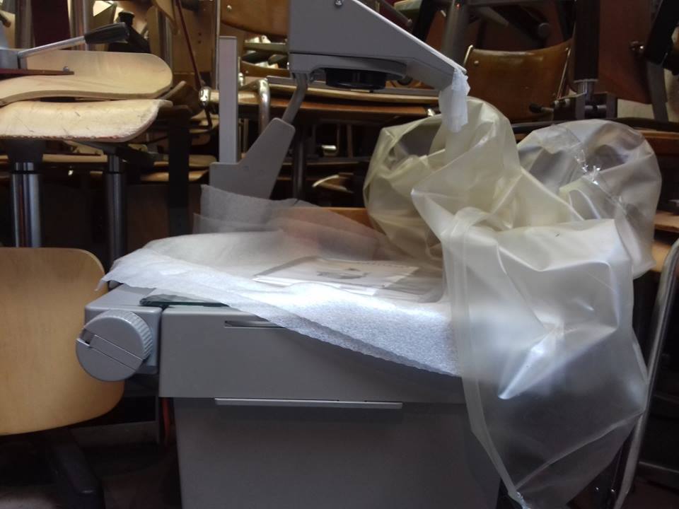 Нові парти для березанської спортшколи. Фото