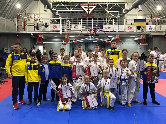 Турнір «Кубок Роями». Фото Збірна Київщини з кіокушинкайкан. Фото