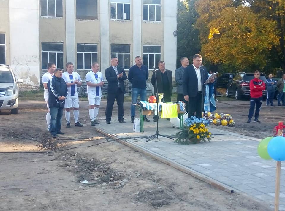 Відкриття футбольного поля в Згурівці. Фото