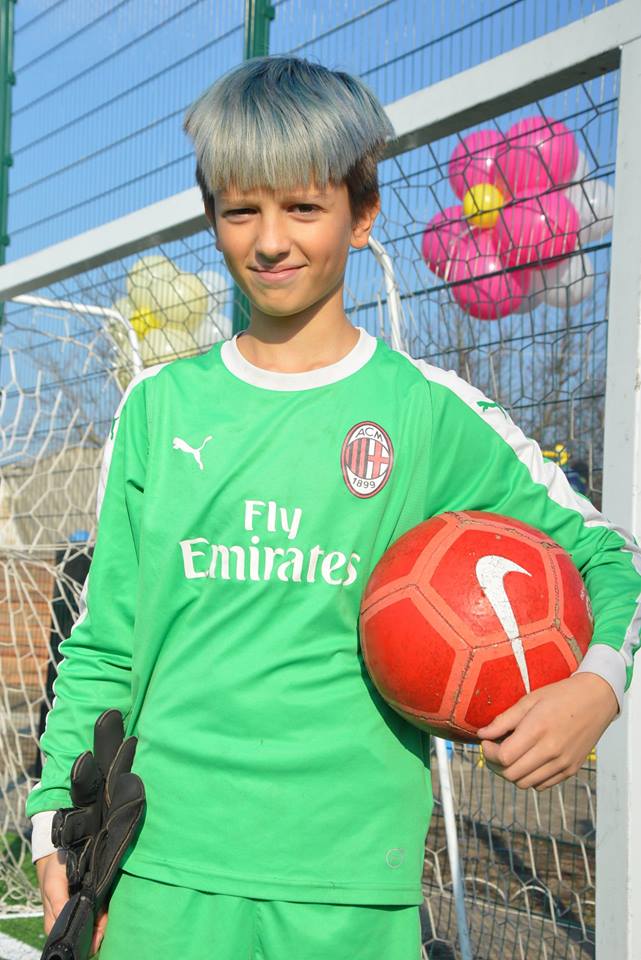 Відкриття футбольного поля у Шевченковому. Фото