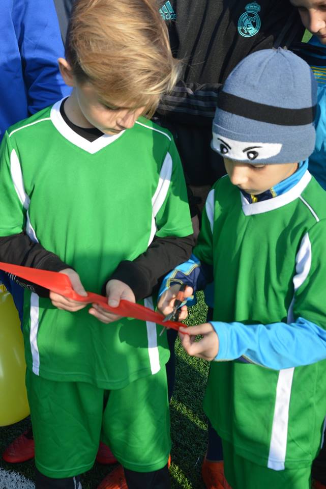 Відкриття футбольного поля у Шевченковому. Фото