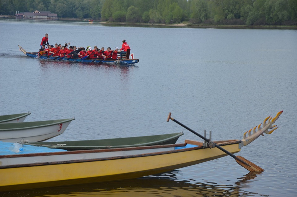 Чемпіонат Київської області з веслування на човнах Дракон. Фото