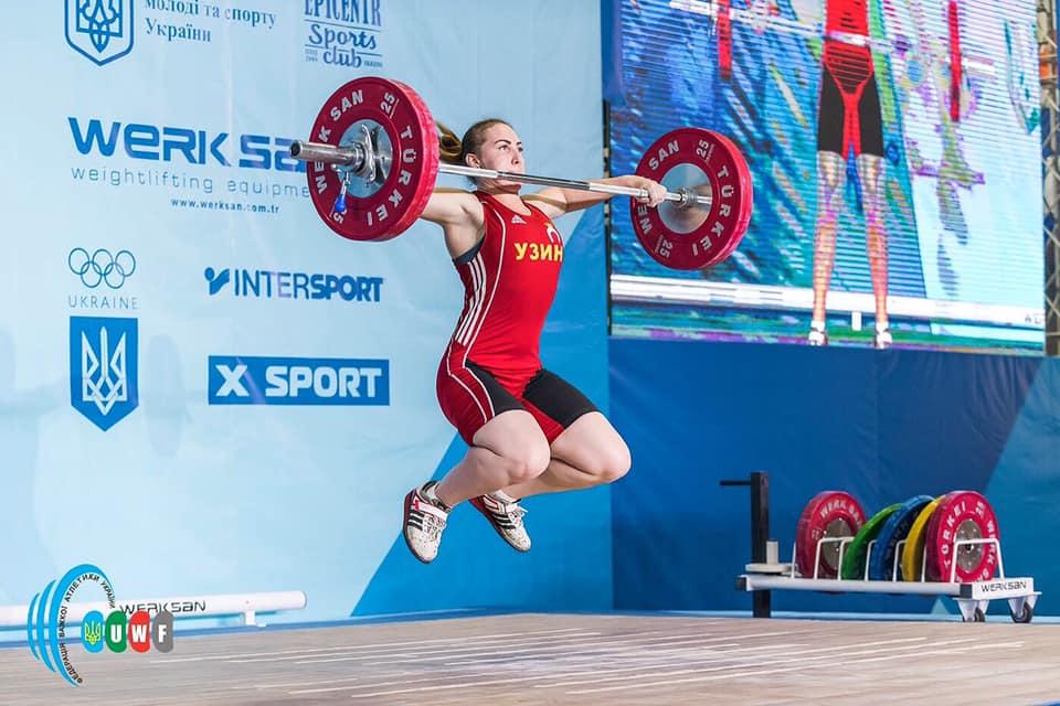 Чемпіонат України з важкої атлетики серед чоловіків і жінок. фото