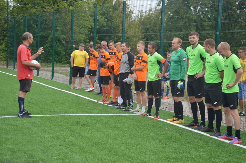 Відкриття міні-футбольного майданчика, Телешівка. Фото