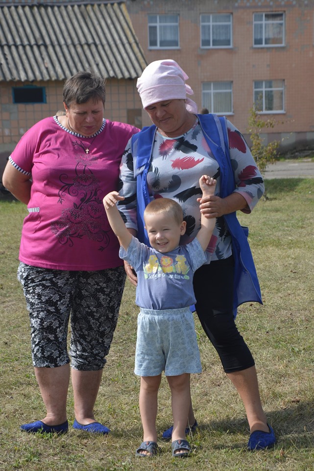 Відкриття міні-футбольного майданчика, Телешівка. Фото