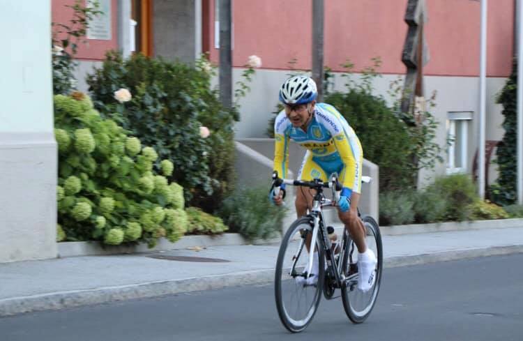 Міжнародні змагання з велоспорту мастерс. Фото