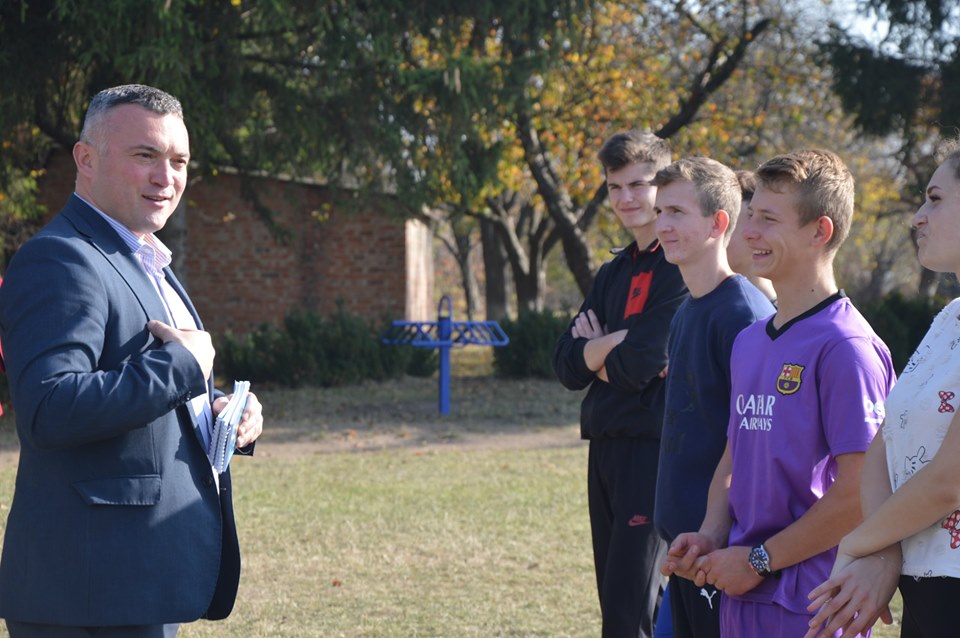 Спортивний урок в Тетієві. Фото