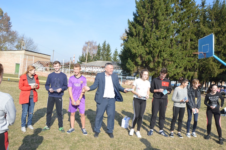 Спортивний урок в Тетієві. Фото