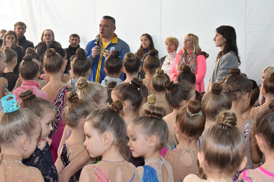 Турнір з художньої гімнастики Золота осінь у Щасливому. Фото