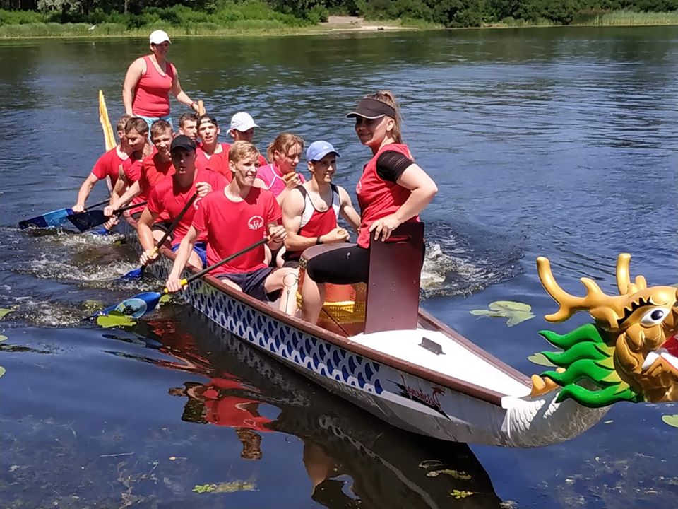 Команда Київщини, веслування на човнах "Дракон". Фото