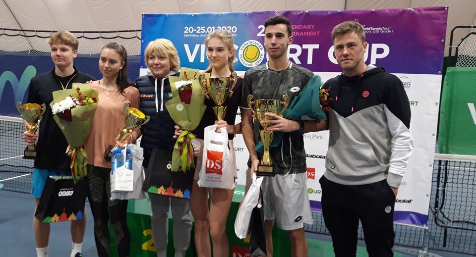 Міжнародний тенісний турнір VICCOURT CUP. Фото