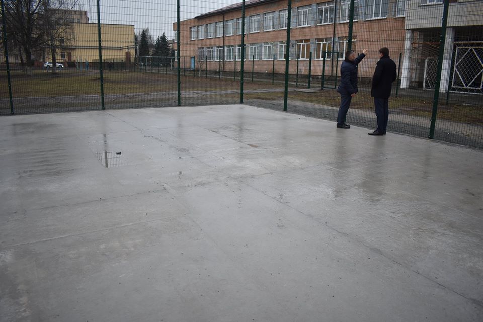 Будівництво мультифункціональних майданчиків, Калинівка. Фото