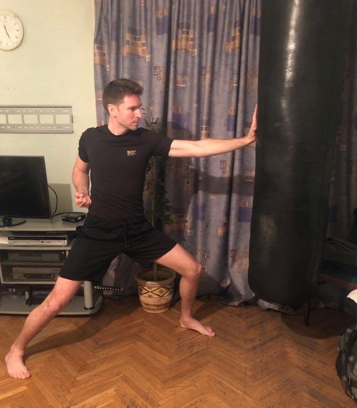 Спорт вдома від Дмитра Влоха. Фото