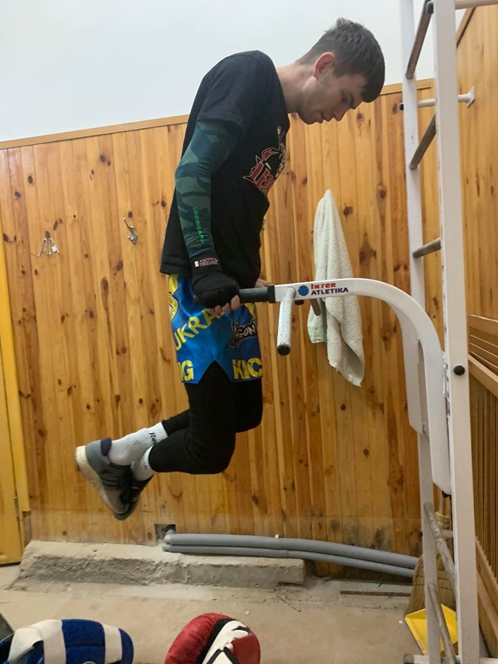 Спорт вдома від Миколи Косюка. Фото