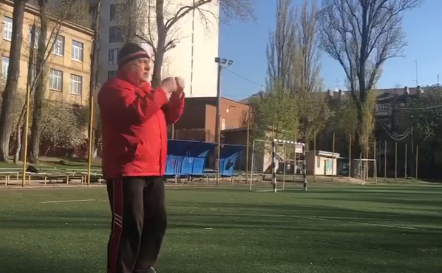 Спорт вдома від клубу Сенто. Фото