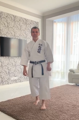 Спорт вдома від клубу Сенто. Фото