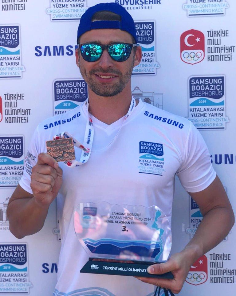 31-й щорічний міжконтинентальний заплив через протоку Босфор. фото