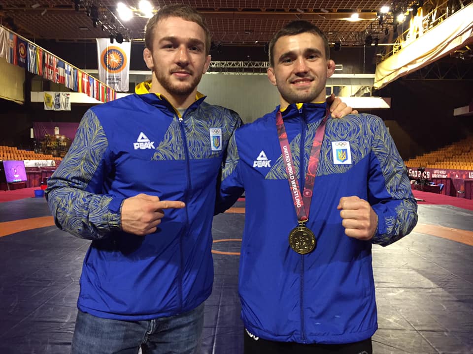 Чемпіонат України з вільної боротьби серед чоловіків та жінок до 23 років. фото