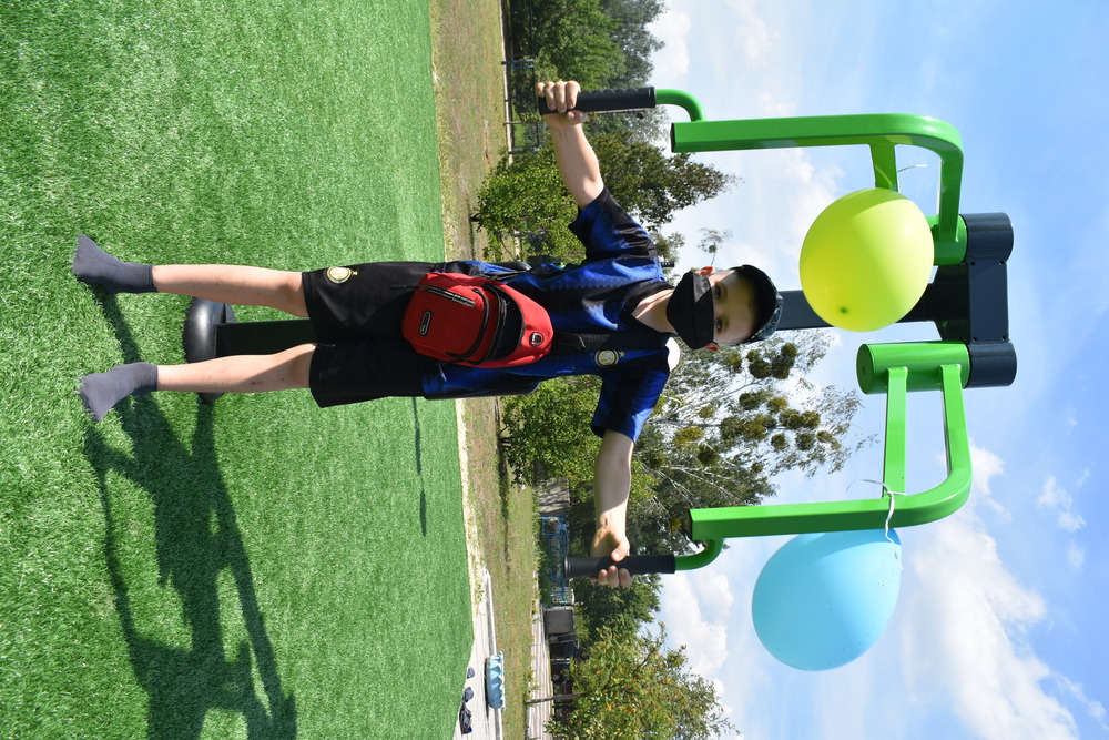 Відкриття воркаут-майданчика в Новому Заліссі. Фото 