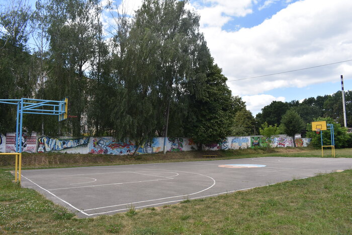 Будівництво футбольного поля в Богуславі. Фото