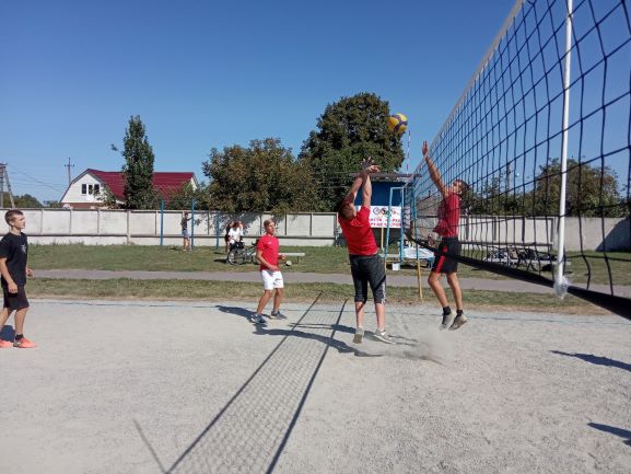 В Фурсах відзначили День спорту та розпочали Олімпійський тиждень. Фото