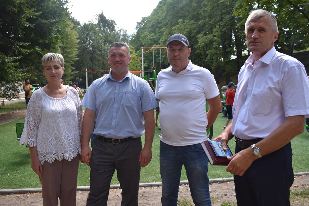Відкриття воркаут-майданчика, Богуслав. Фото
